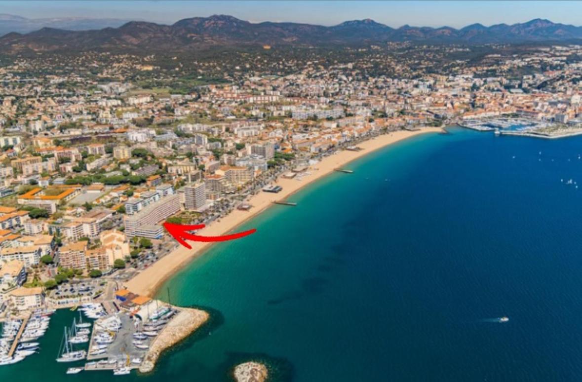 Appartement Vue Mer 80M2 Fréjus Esterno foto